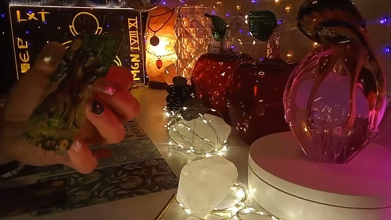 LIBRA - SE ENAMORA DE TI COMO NUNCA EN SU VIDA! PERO ALGUIEN ENVIDIA TODO LO TUYO E INTENTARÁ...