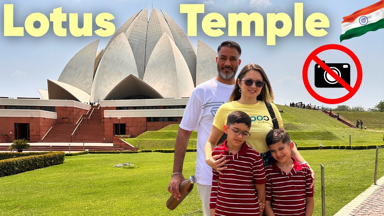 Is Delhi&rsquo;s Lotus Temple Worth Visiting? (From a Foreigner&rsquo;s POV)