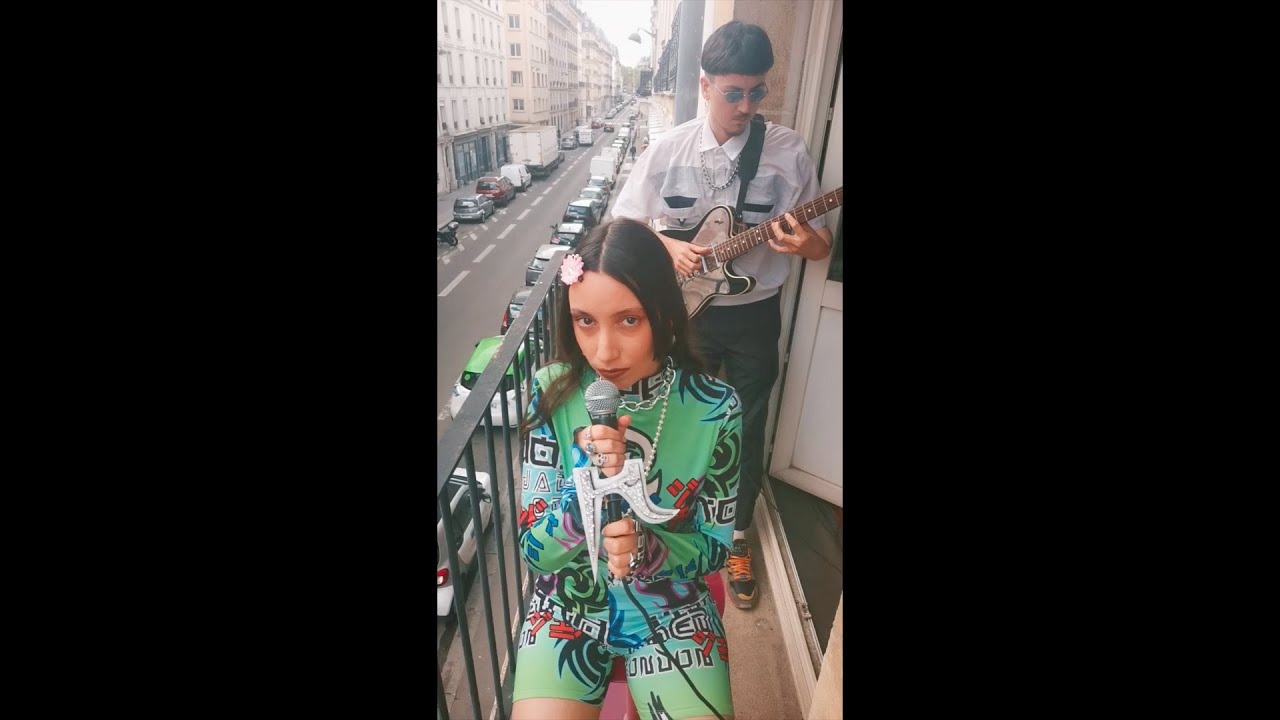 KALIKA - L’été est mort - La version du balcon (guitare voix)