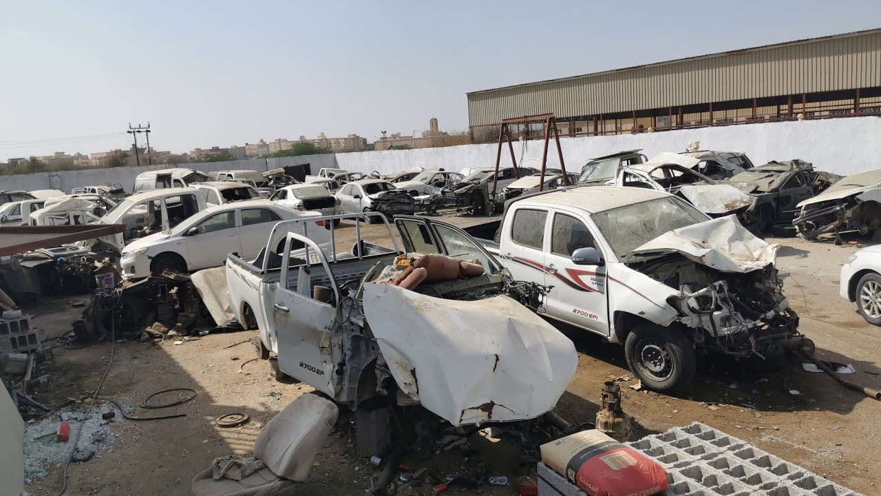 #Hilux_Renovation_Project Сегодня мы проезжали мимо свалки Аль-Куз и купили кое-какие вещи для пр...