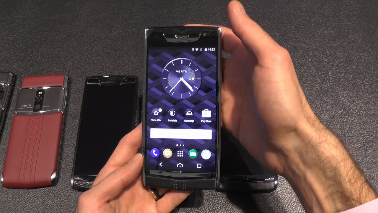 Vertu New Signature Touch: l'abbiamo provato per voi dal vivo