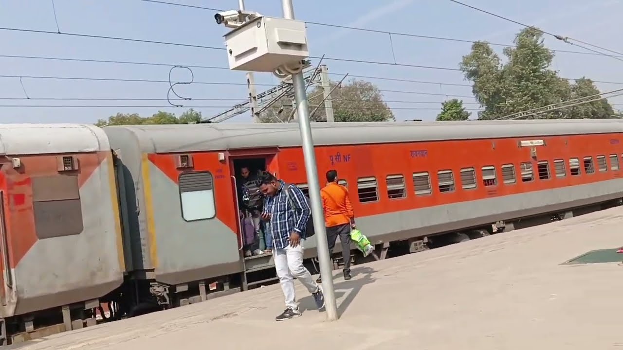Muradabad, gajiyabad Junction Bareilly lucknow Sultanpur junction 😘 JAIPUR  Suhaildev SF Express 