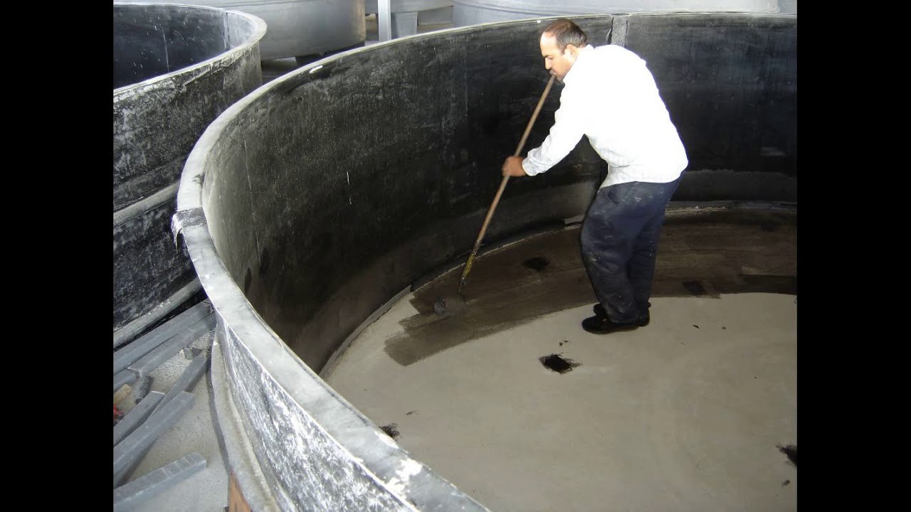 Assembly of Dissassembled Fiberglass Round Aquaculture Tanks