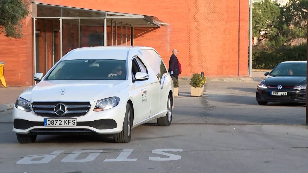 Entierro en el tanatorio Sur de Carabanchel de Ángel, el niño desaparecido con su primo