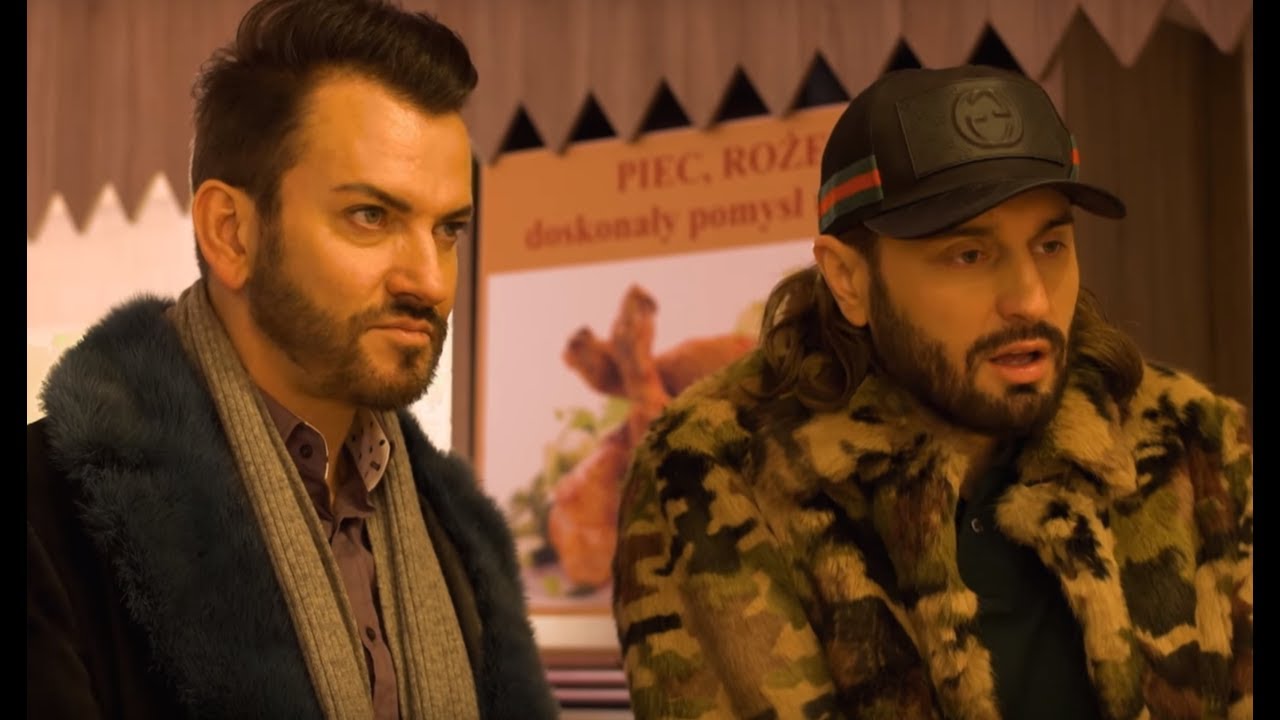 Rafał i Gabriel postanowili postąpić zgodnie z tradycją i sami zrobić kiełbasę [Królowe Życia]