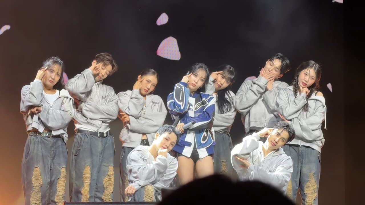251206 Da Capo + ICY BBY - Mamamoo Moonbyul 'MUSEUM: village of eternal glow' Singapore (16)
