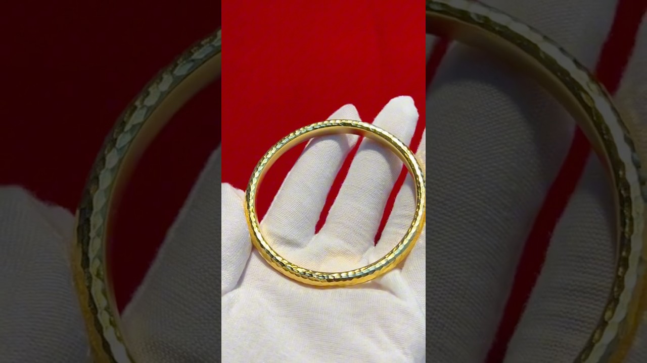 GoldEdge: Hammered gold bracelet #goldaccessories #goldbraclets
