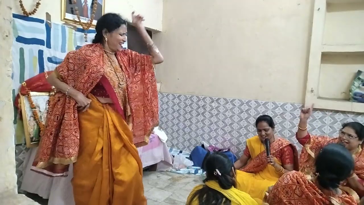 Ghanghor ghata si chha gyi dekho ran mai kalka aa gyi