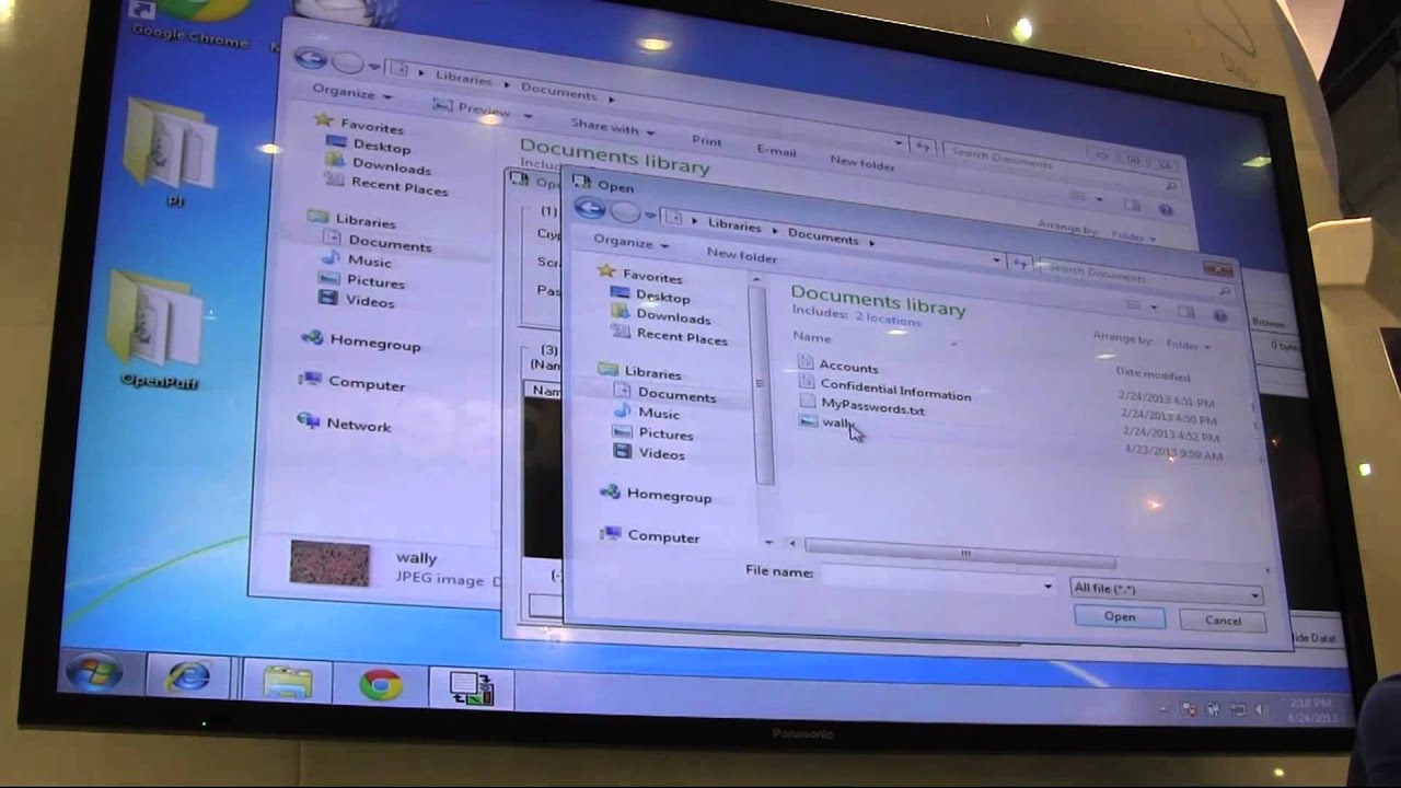 Sophos conducts live hacking demo using cryptography [Video]