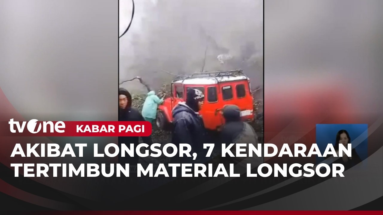 Tanah Longsor di Pasuruan Mengubur 7 Kendaraan Warga | Kabar Pagi