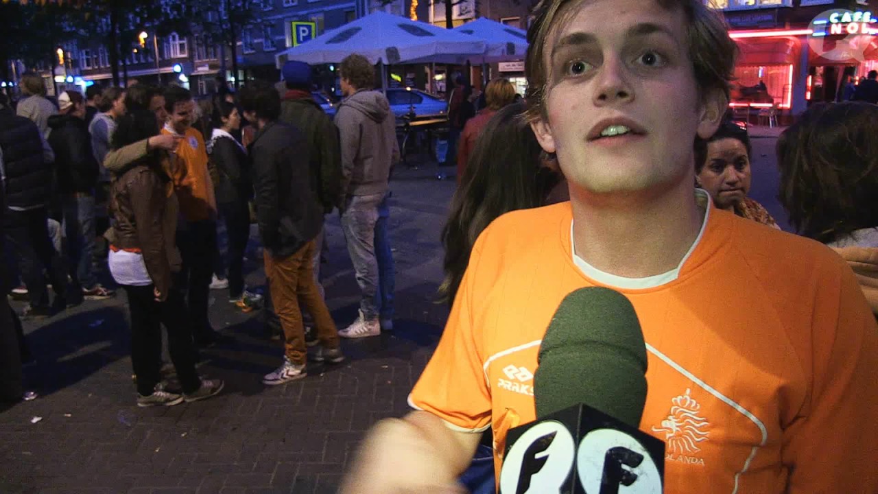 Buitenbeeld: De sfeer tijdens, Nederland - Duitsland
