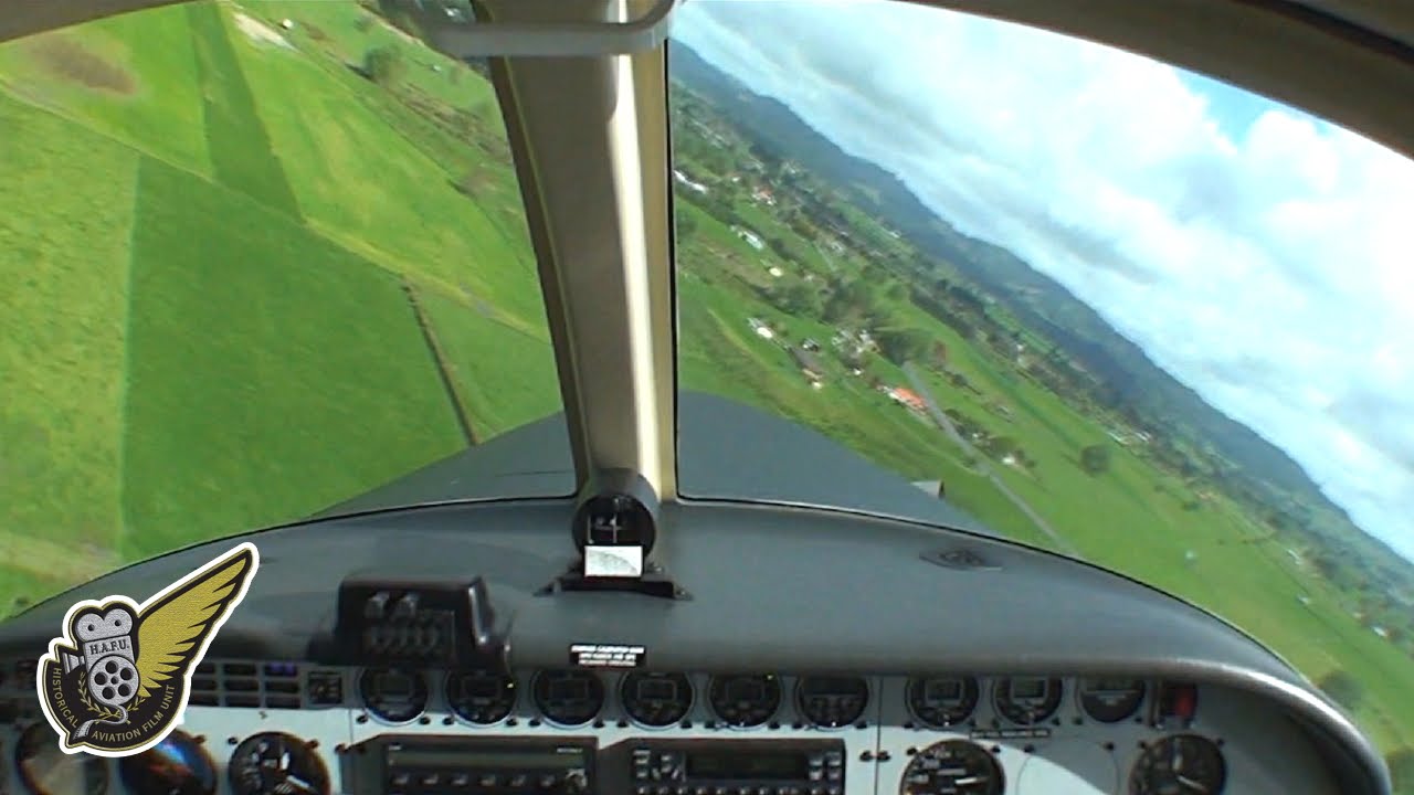 Pacific Aerospace P-750 on board XSTOL