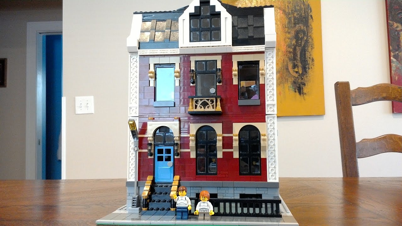 Custom Lego MOC Modular Crooks' Hideout