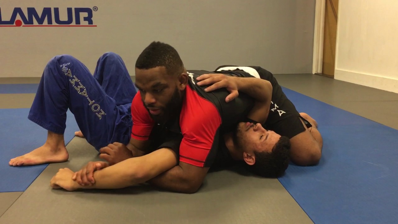 MOTAMMA Athlete Dj Jackson teaches the mouse trap