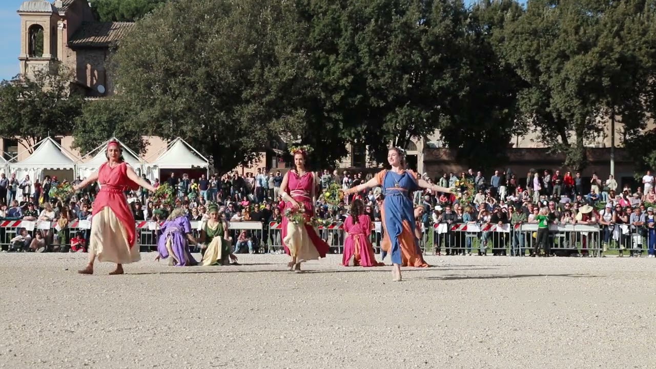 Ninfe Nereidi Danze Antiche - Nereides Florigerae Natale di Roma 23