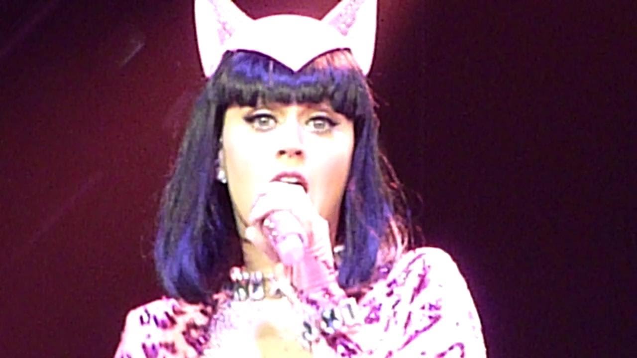 Katy Perry - International Smile (Live - Phones 4u Arena, Manchester, UK, May 2014)
