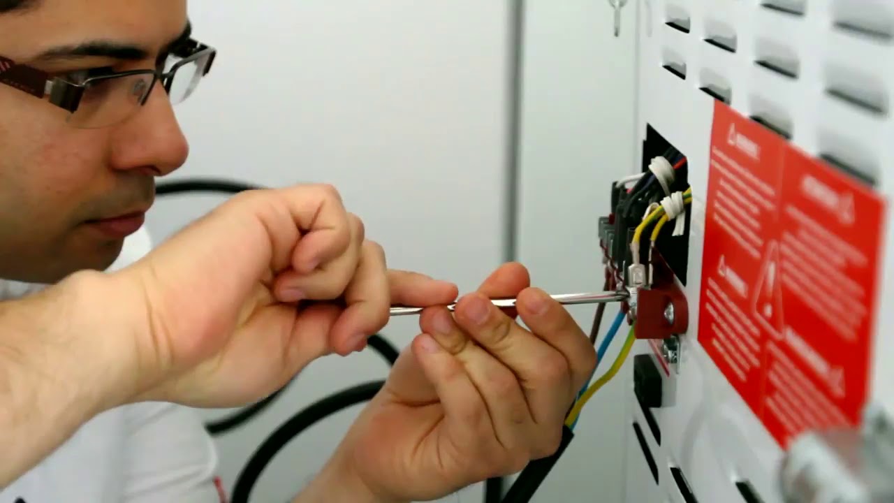 Formation &agrave; Distance - Electrotechnique