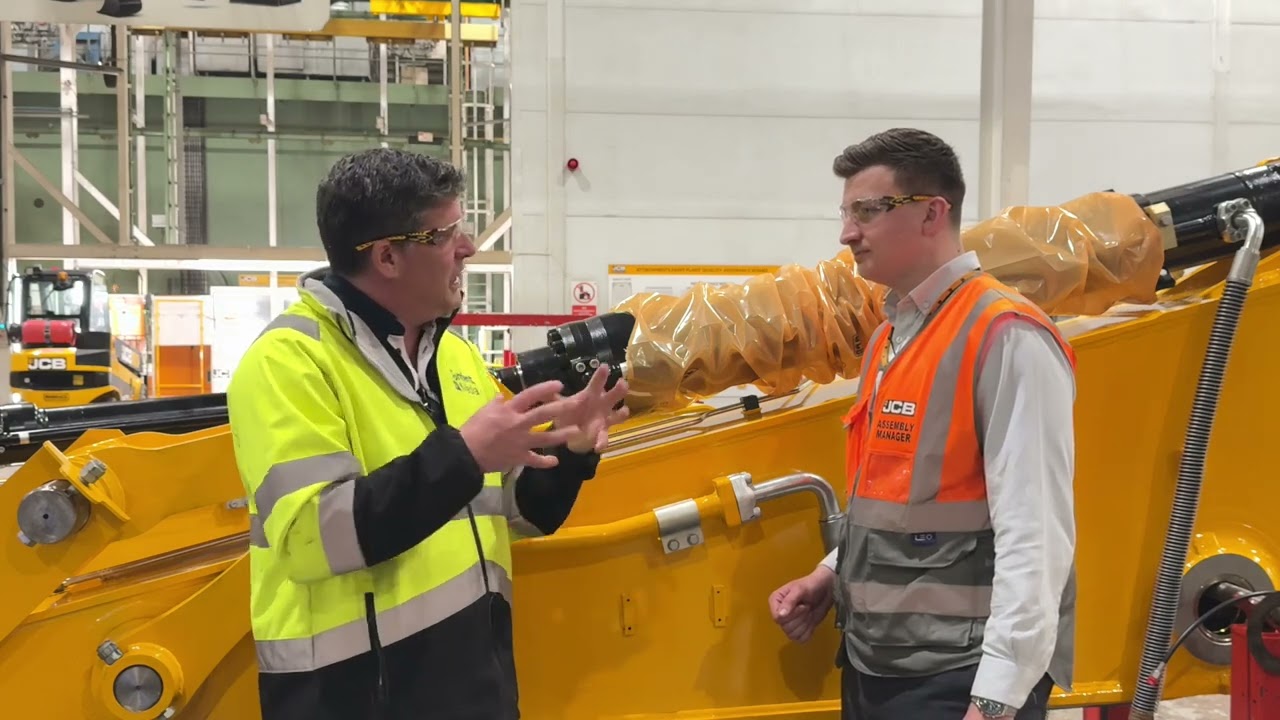 На заводе JCB: 3D-управление и будущее землеройных работ