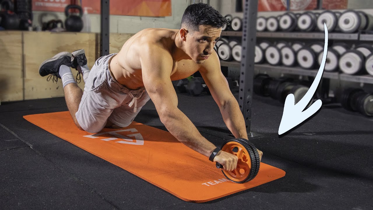 Le meilleur exercice pour avoir des abdos : la roue abdos ! (AB WHEEL)