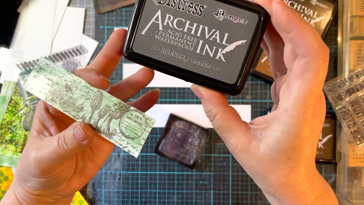 Make your own glaze medium inspired by Tim Holtz's Distress embossing glazes [Mixed media tutorial].