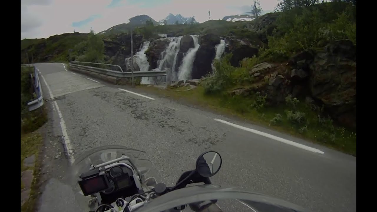 Motor trip in Jotunheimen near Krossbu in Norway