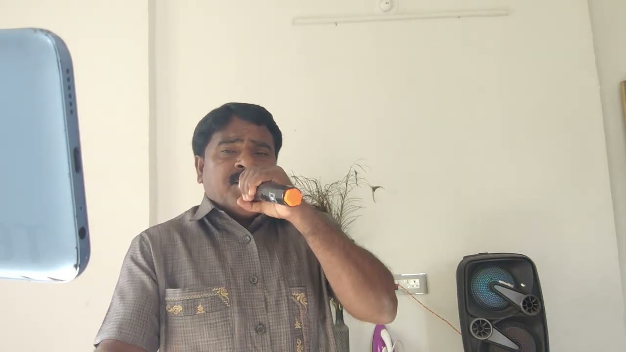 जब भी कोई कंगणा बोले... पायल छनक जाये.. सोई सोई दिल कि धडकन मचल मचल जाये. 
