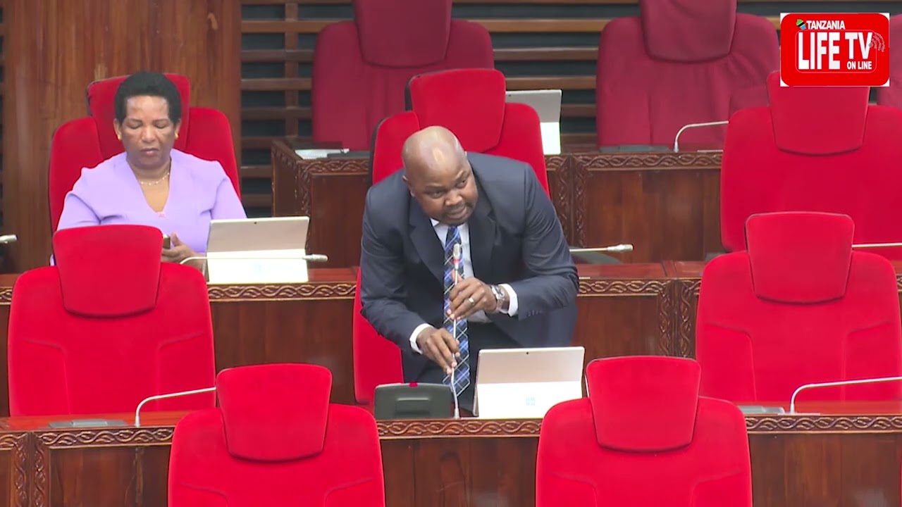 MBUNGE WA KAWE ALILIA BARABARA JIMBONI KWAKE