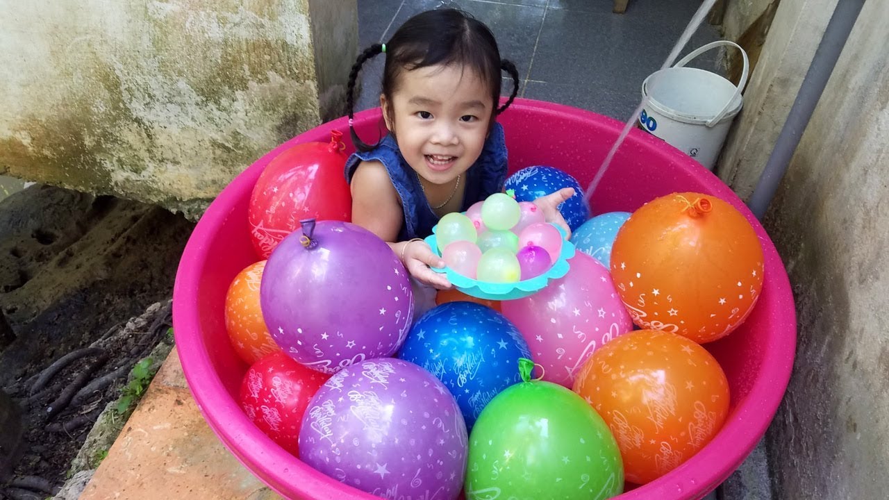 Bé Muội Vớt Bong Bóng ❤