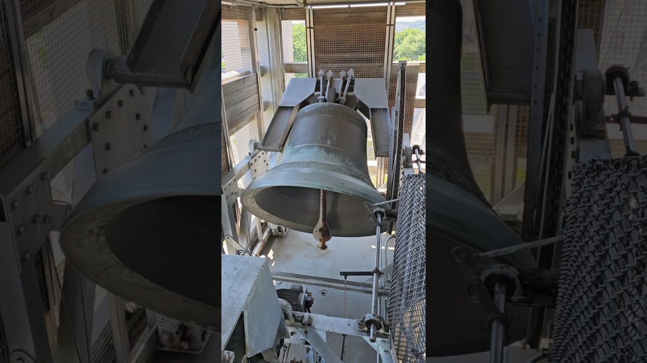3 ton swinging bourdon at First Presbyterian &lsquo;Fish Church&rsquo; carillon #bells #carillon #churchbells