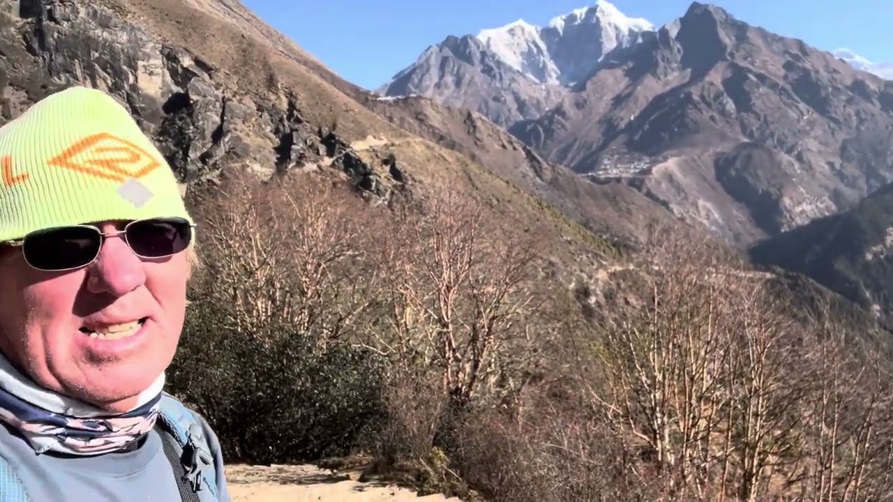 Day 5. Namche to Pangboche. Trouble with stomach and knees. Will I make it?