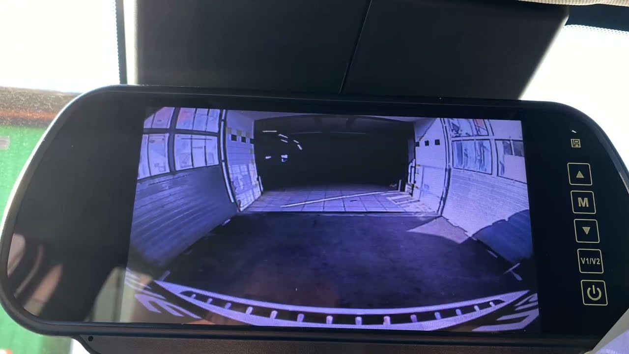 Parkovací senzory a parkovací kamera