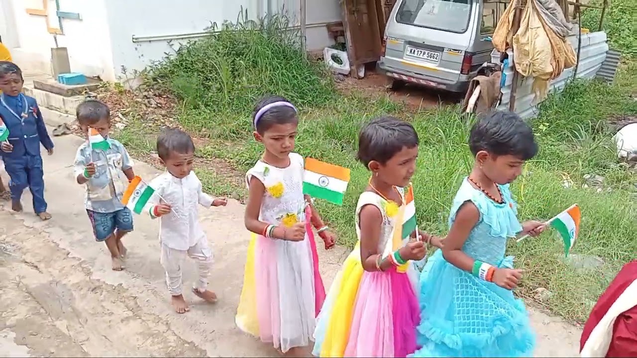 ಮಕ್ಕಳೊಂದಿಗೆ  ಜಾತ ಕಾರ್ಯಕ್ರಮ 