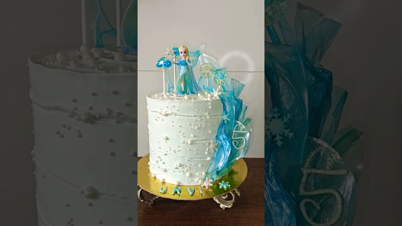 frozen theme cake .