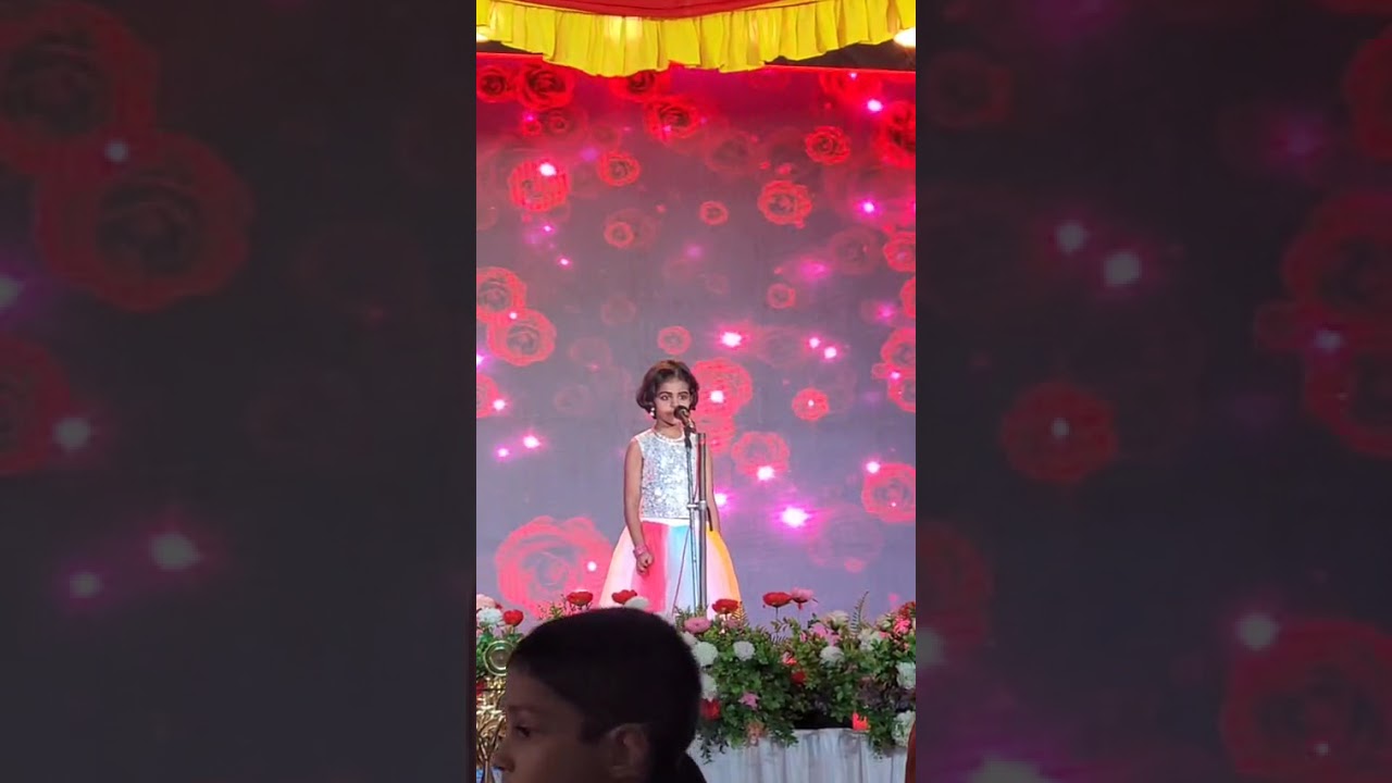 Her 1st solo stage performance😍🧿🧿