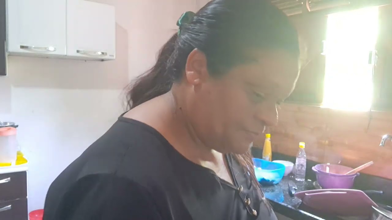 Fazendo  feijão bem  saboroso, se dona de  casa  é cuidar  com  amor!