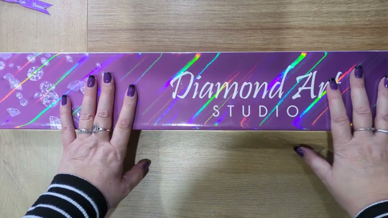 Unboxing Video from The Wonderful Diamond Art Studio UK - Helkoryo
