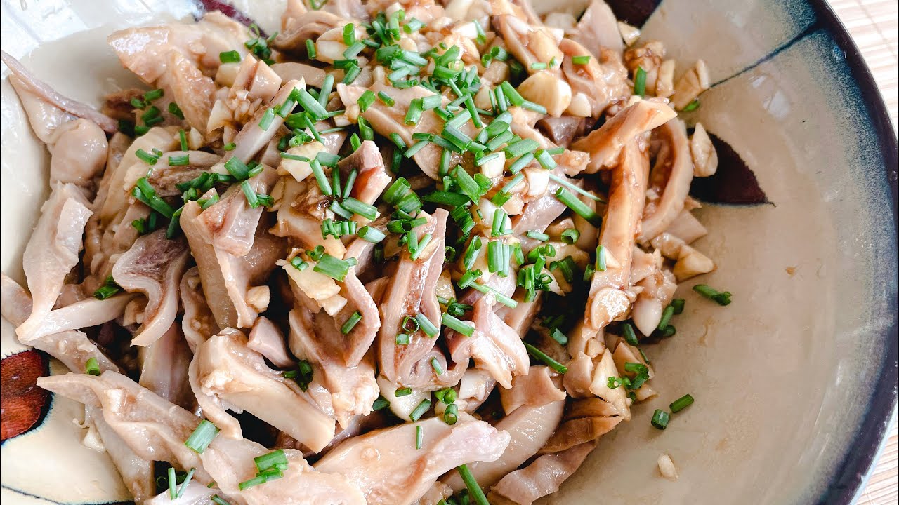 Pig tripe do this way,I'm sure, you won't refuse it again, clean and taste is really crisp!