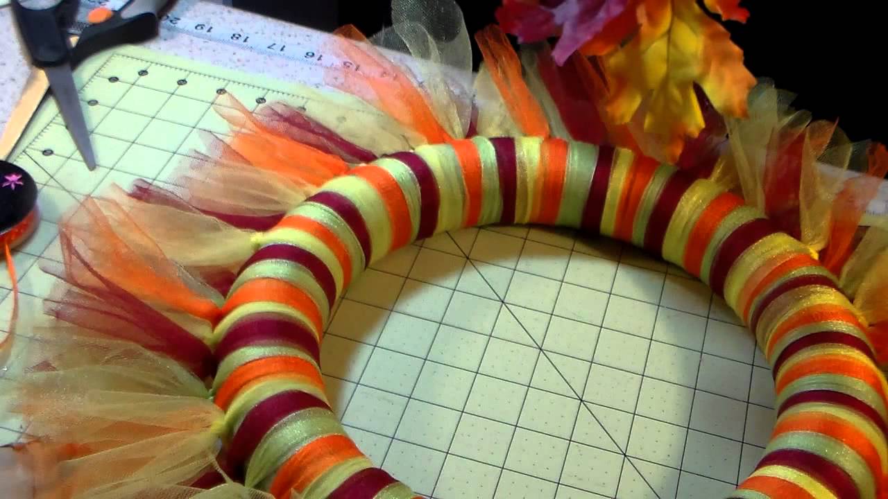 HOW TO: Make a fall wreath out of tulle