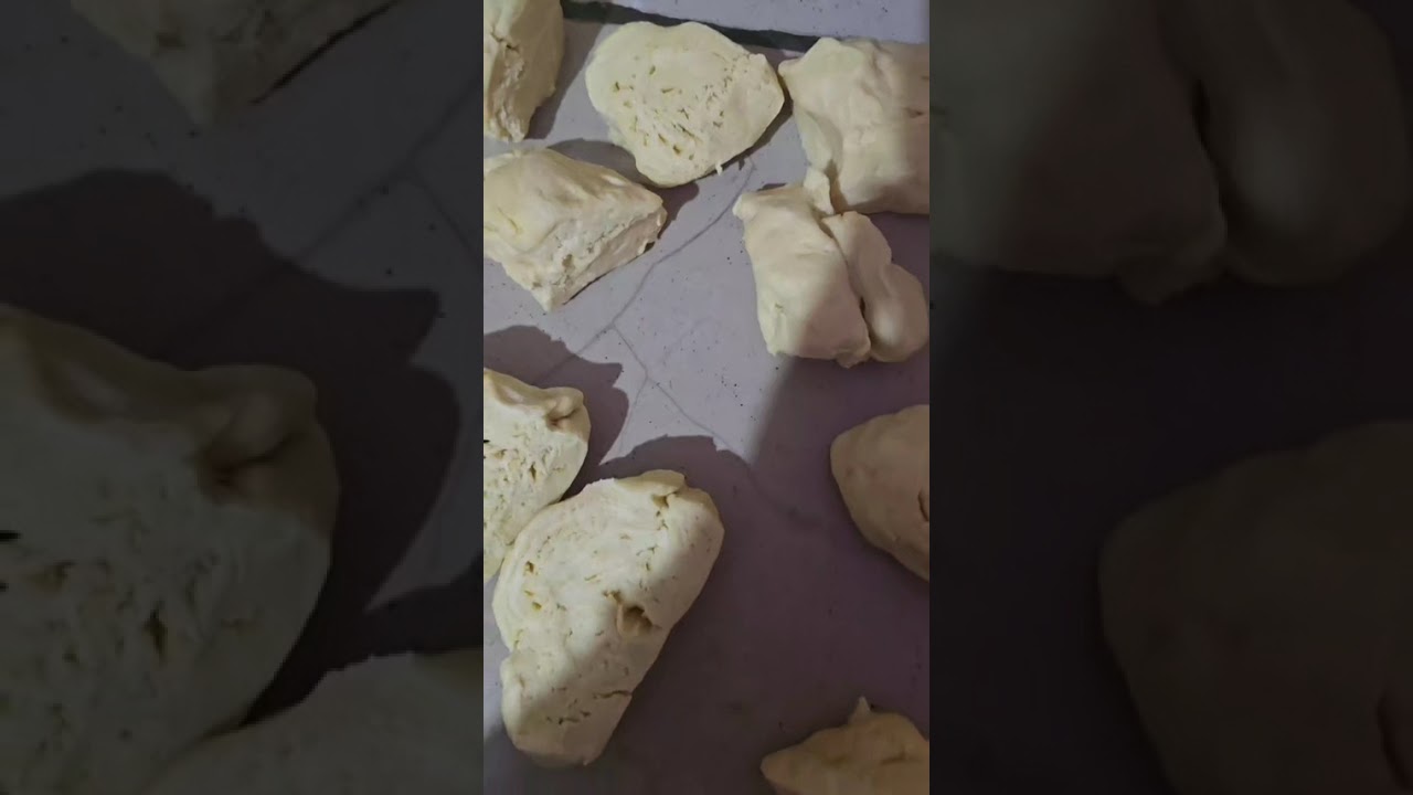 وصفة الكسرة المحشية /عشاء خفيف و ساهل جربيها سيدتي و رديلي الخبر😋😋😋😋