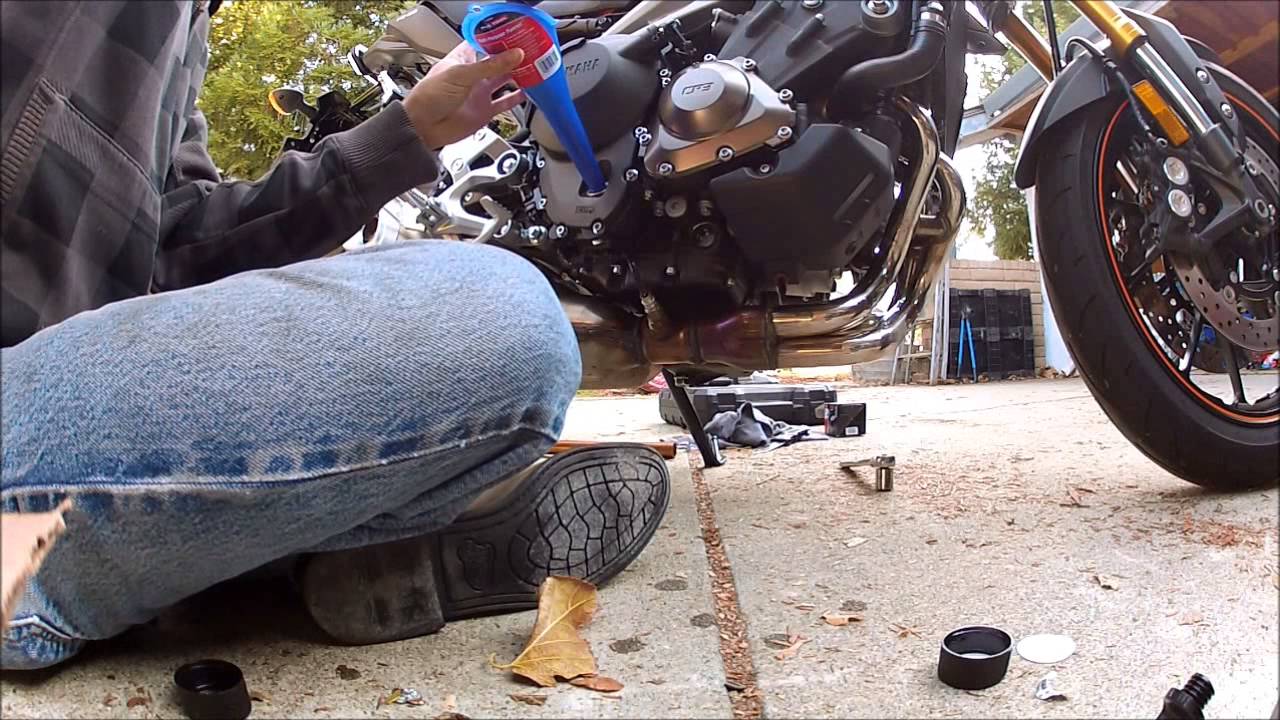 How To Change Oil on 2014 Yamaha FZ-09