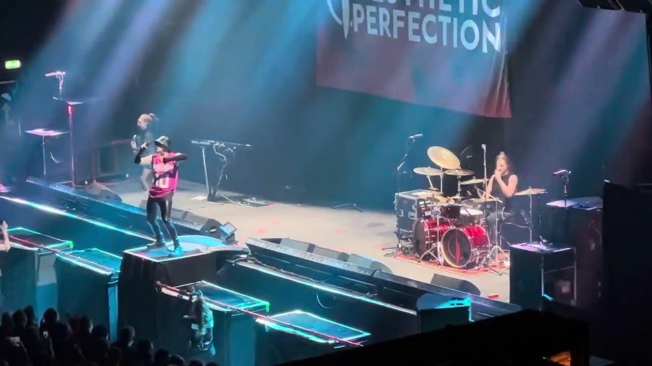 Aesthetic Perfection - S E X (Wembley Arena, London, December 12, 2023) LIVE/4K