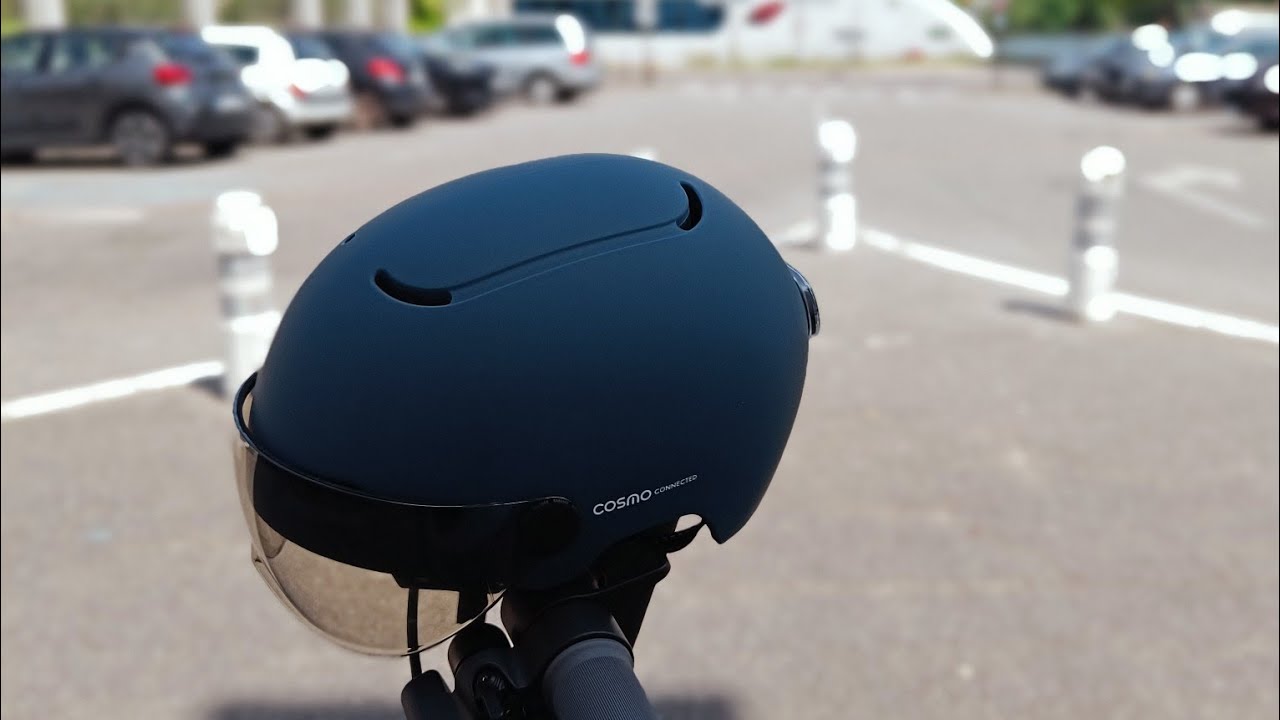CASQUE COSMO CONNECTED :  un casque connecté utile et sécuritaire ?