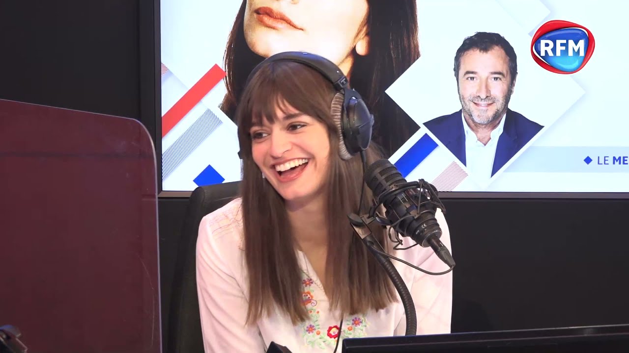 Découvrez l'interview de Clara Luciani au micro de Bernard Montiel !