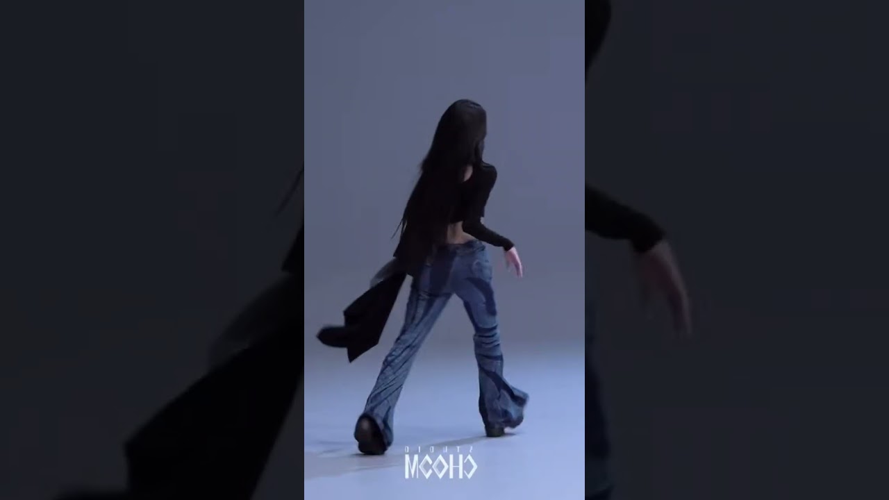 ITZY - TUNNEL VISION MIRROR YUNA FANCAM