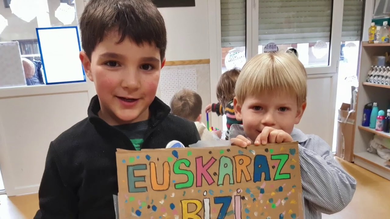 EUSKARAREN EGUNA 2020  Beasaingo Ikastola