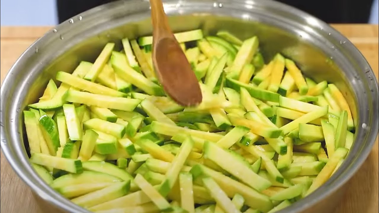 💚애호박  이 방법은 아무도 모릅니다 보이면 많이 사오셔서 이렇게 드세요🥦이렇게 해 놓으면 여룸이 건강하고 행복합니다