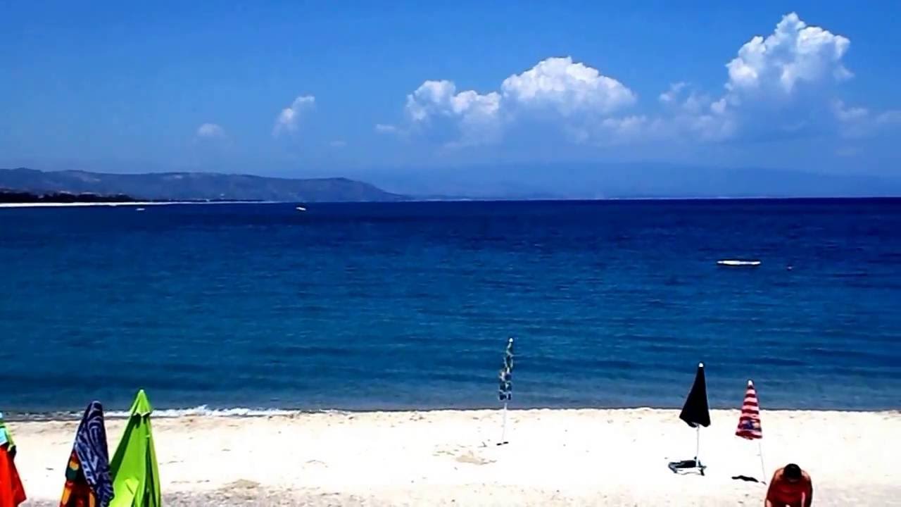 Isca Marina (CZ). La spiaggia dal Camping Mimosa fino al Salubro