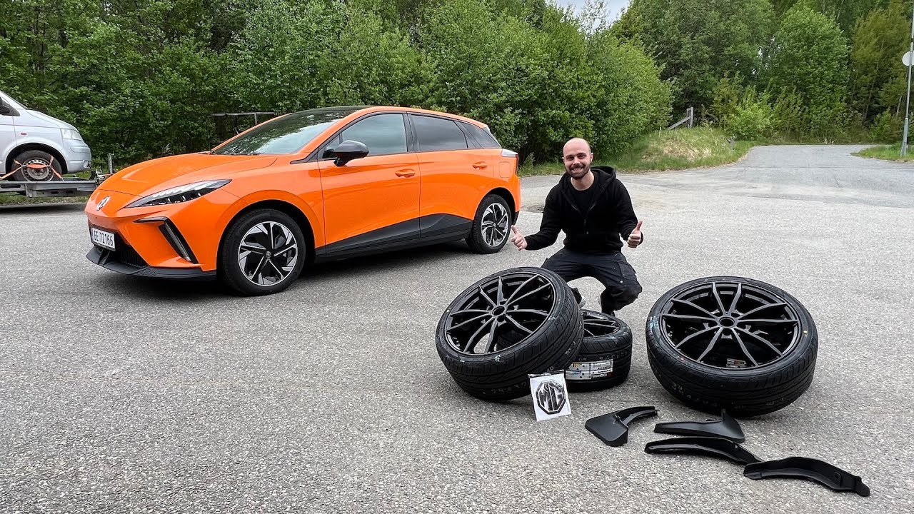 MG4 gets big wheels and paint at the brake calipers