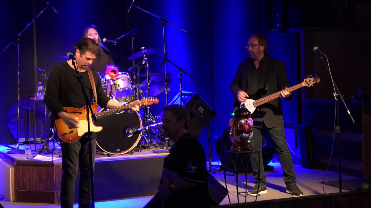 The Davanos - Copperhead Road