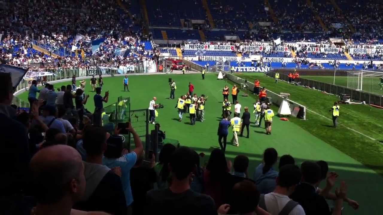 Brocchi saluta la Curva Nord-Lazio Sampdoria 2-0